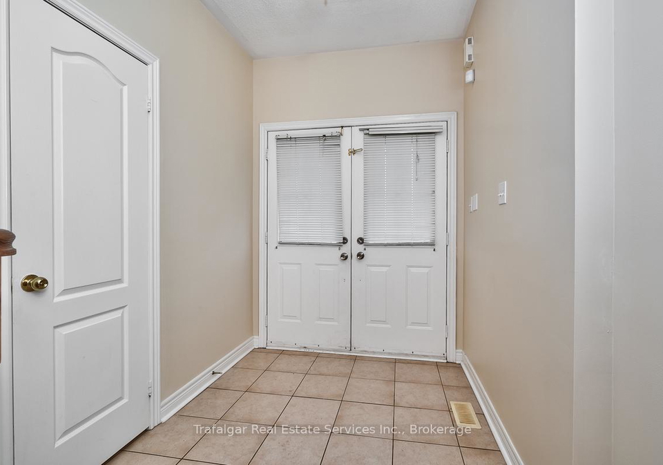 1030-agram-drive-oakville-ontario-w12443311