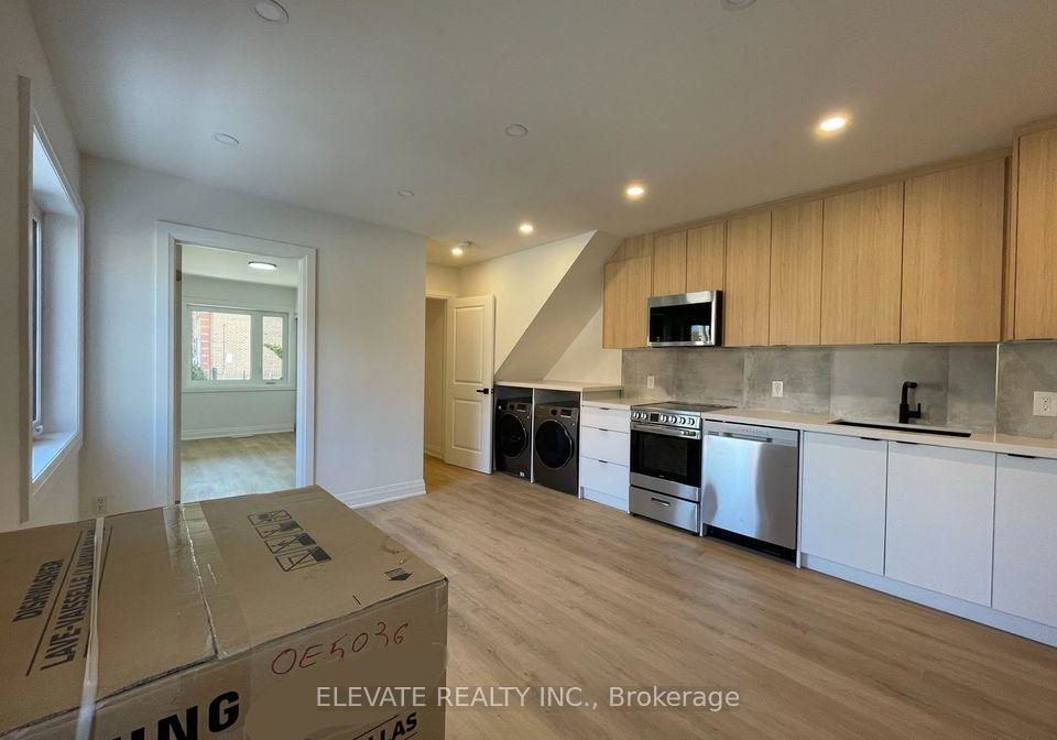 38-lightbourn-avenue-toronto-ontario-w12443340