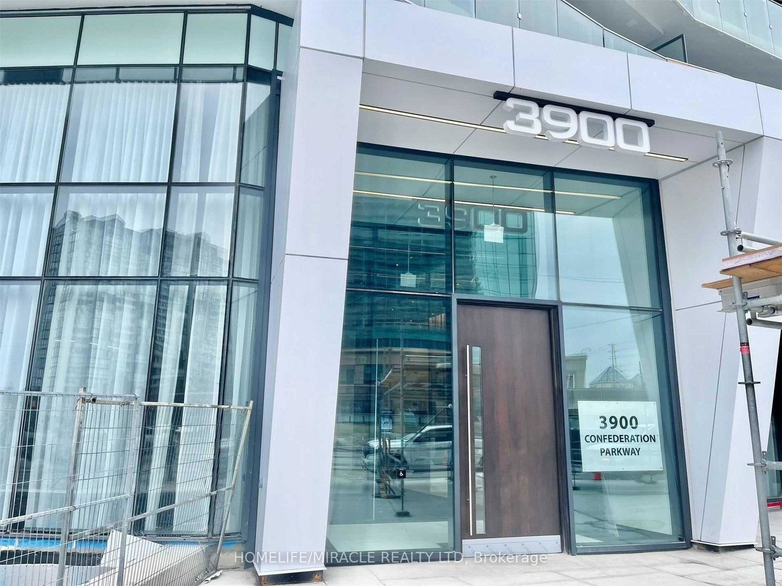 3900-confederation-parkway-mississauga-ontario-w12443360
