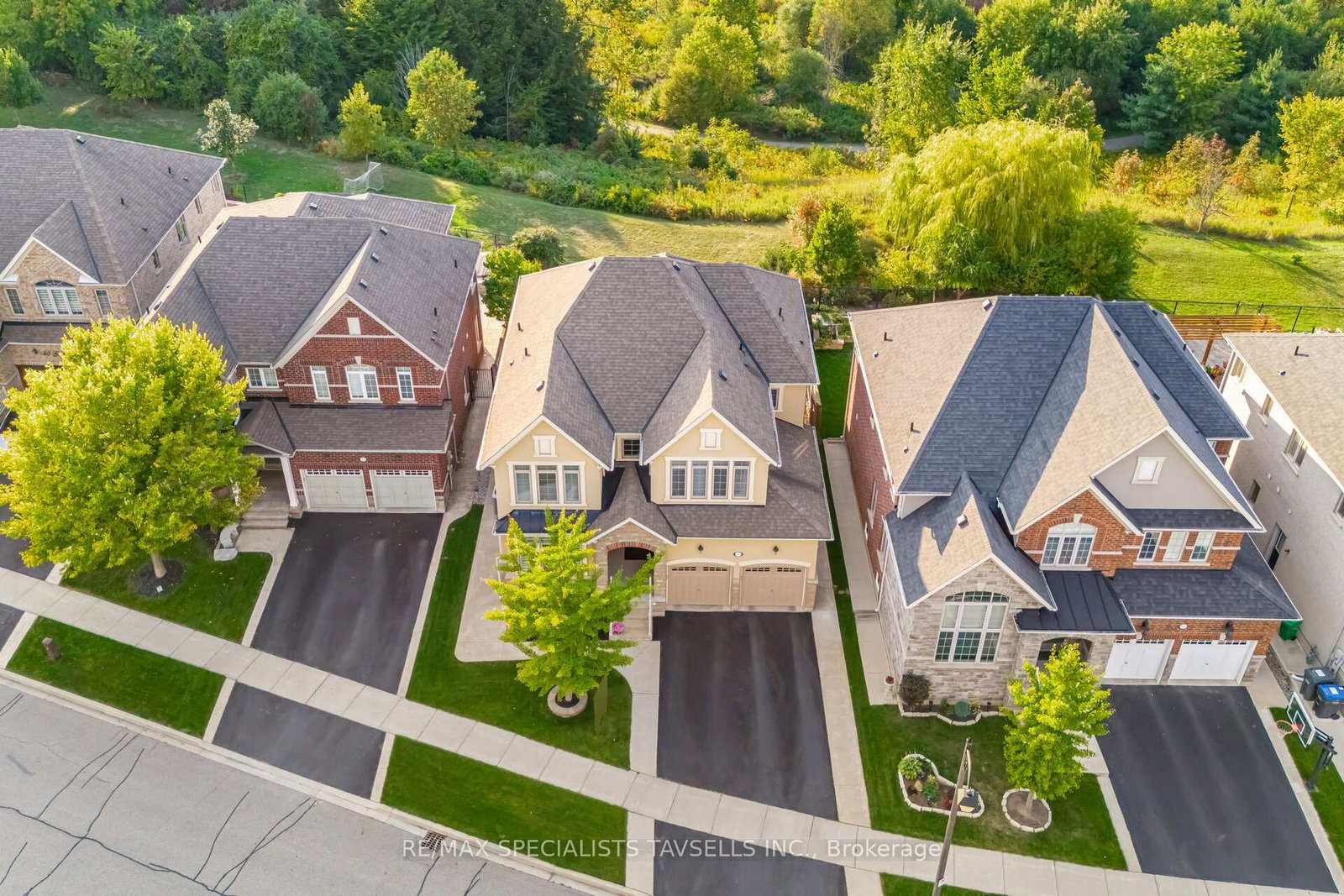44-gentle-fox-drive-caledon-ontario-w12443378