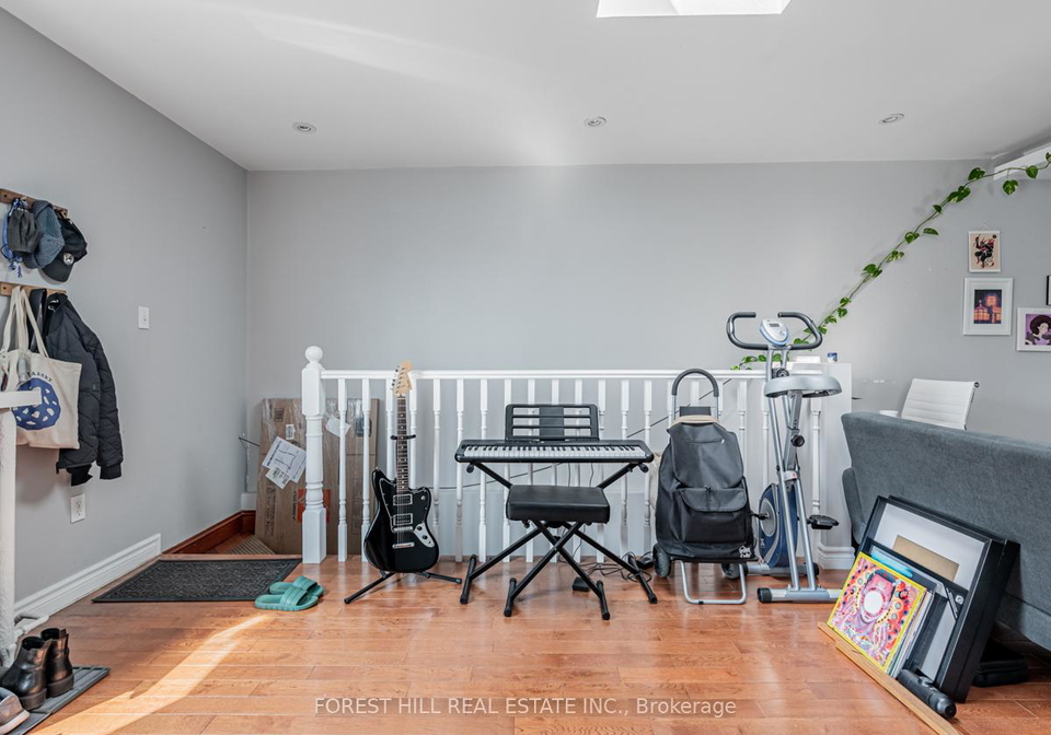 12-salem-avenue-toronto-ontario-w12443401