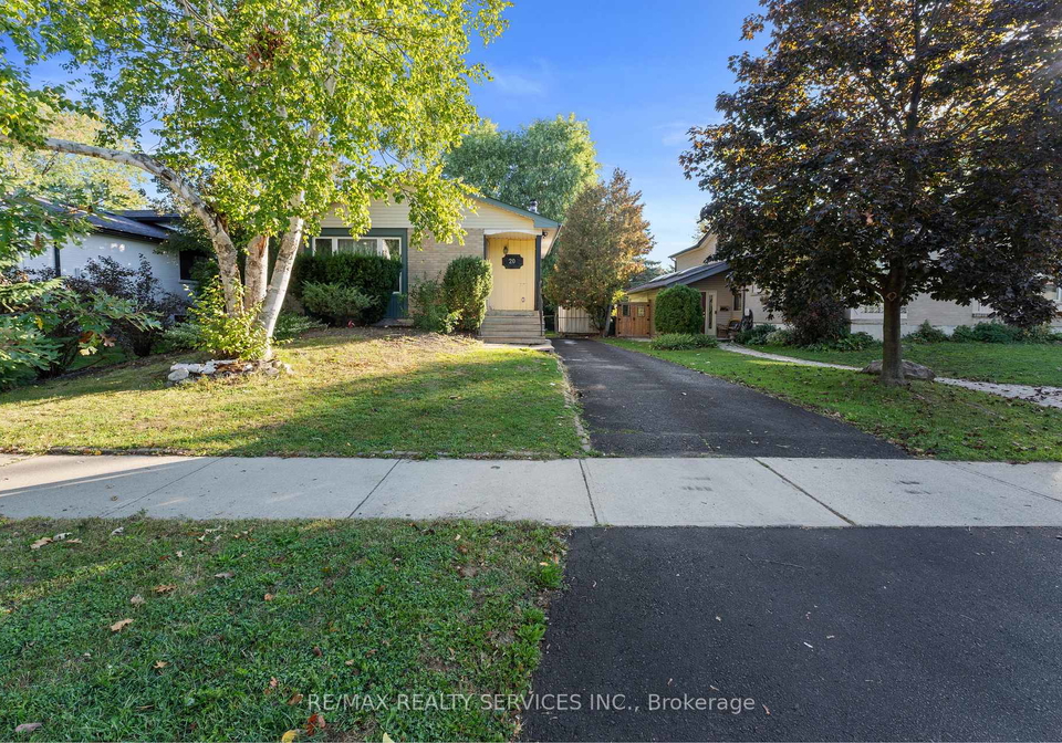 20-madoc-drive-brampton-ontario-w12443540
