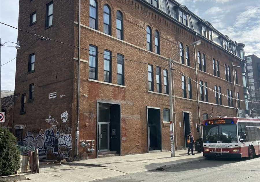 1496-queen-street-w-toronto-ontario-w12443551