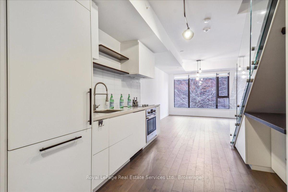35-wabash-avenue-toronto-ontario-w12443584