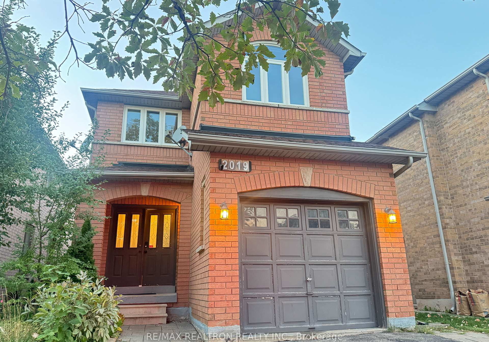 2019-westmount-drive-oakville-ontario-w12443832
