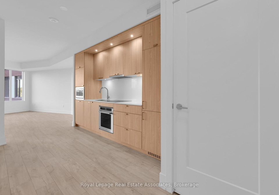 259-the-kingsway-etobicoke-ontario-w12443881