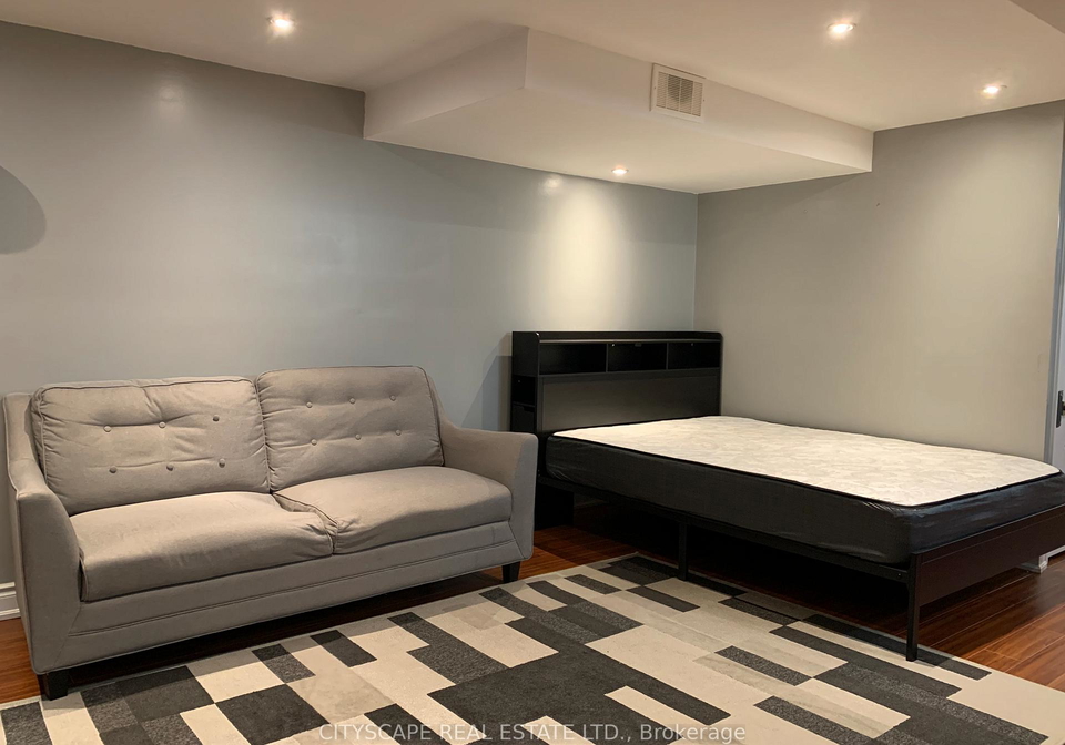 7122-para-place-mississauga-ontario-w12444690