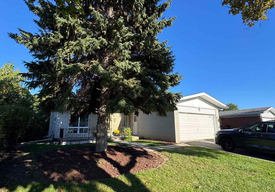 17-collingdale-road-etobicoke-ontario-w12444756