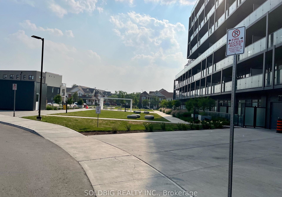 3210-dakota-common-burlington-ontario-w12445243