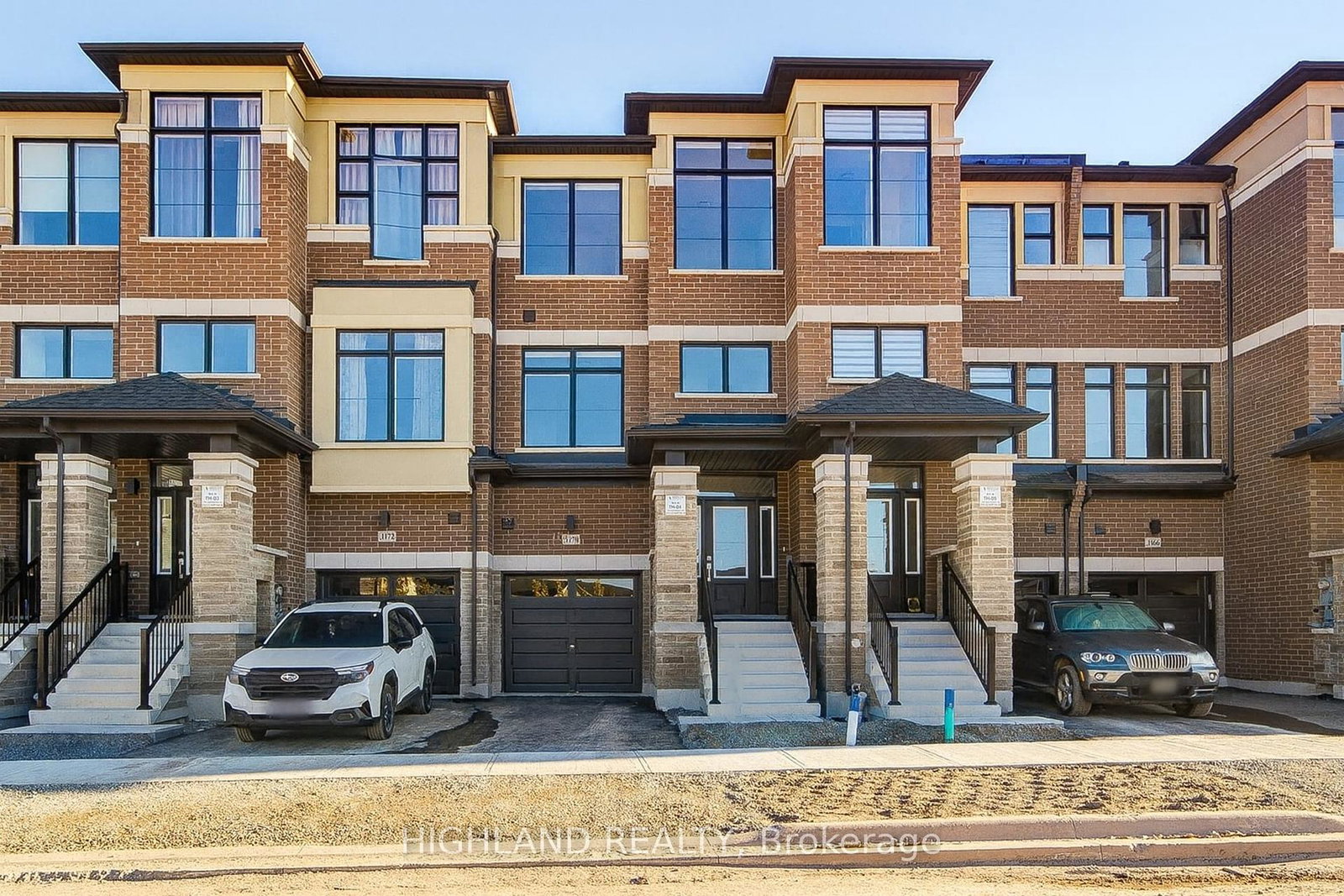 1170-dartmouth-crescent-oakville-ontario-w12445545