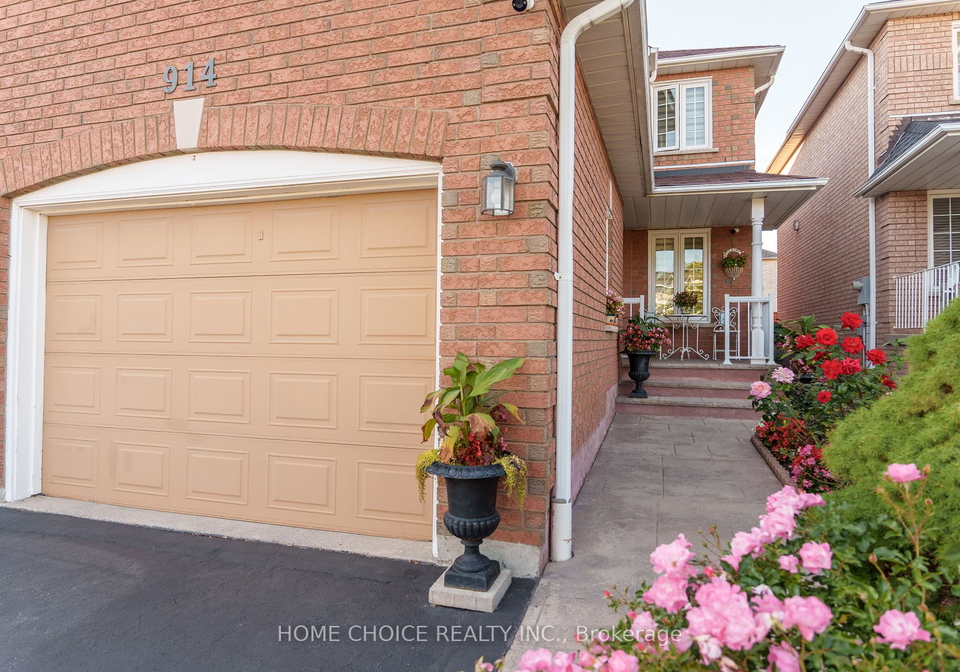 914-applecroft-circle-mississauga-ontario-w12445611