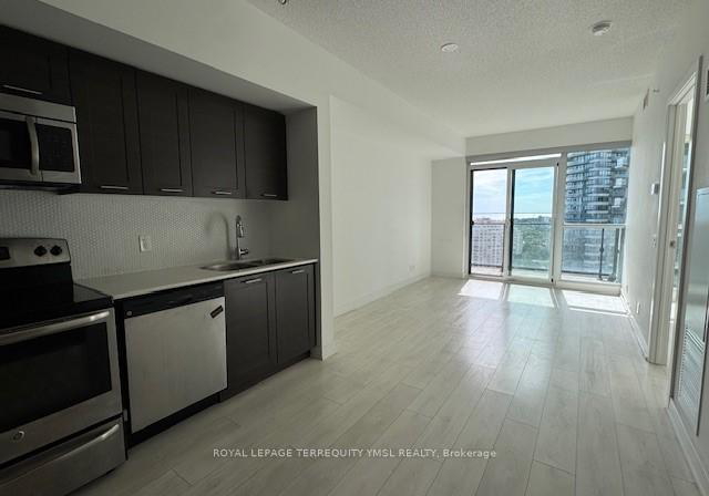2200-lake-shore-boulevard-w-etobicoke-ontario-w12445803