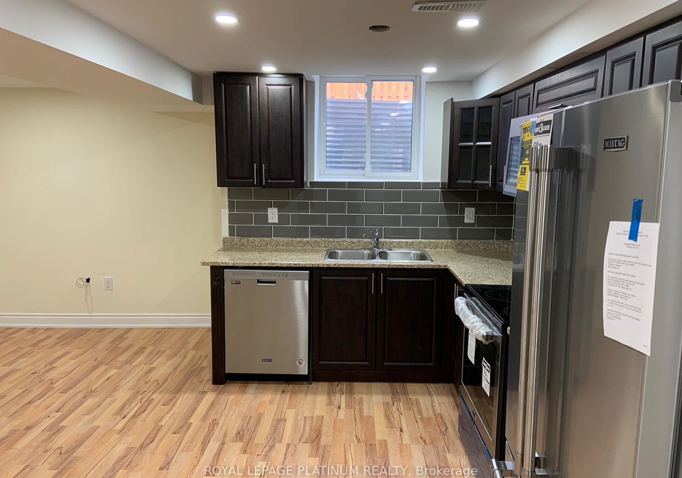 4812-lighthouse-court-mississauga-ontario-w12445820
