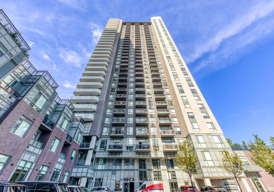 8-nahani-way-mississauga-ontario-w12445841