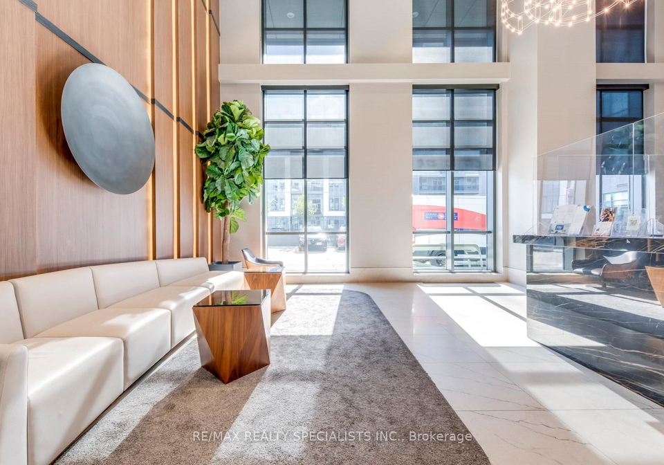 8-nahani-way-mississauga-ontario-w12445841