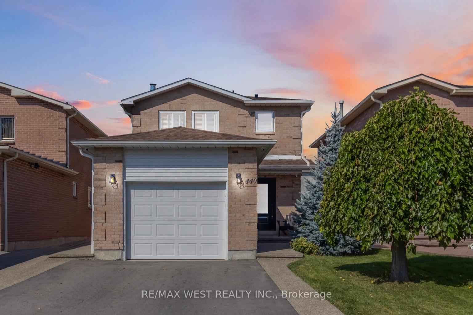 440-bluesky-crescent-mississauga-ontario-w12446066