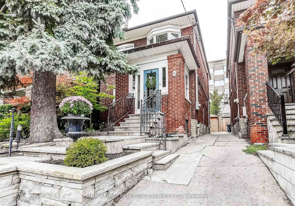 16-larkin-avenue-toronto-ontario-w12446936