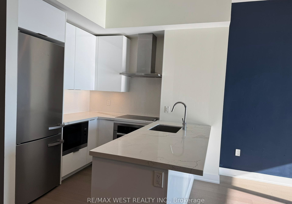 20-shore-breeze-drive-etobicoke-ontario-w12447133