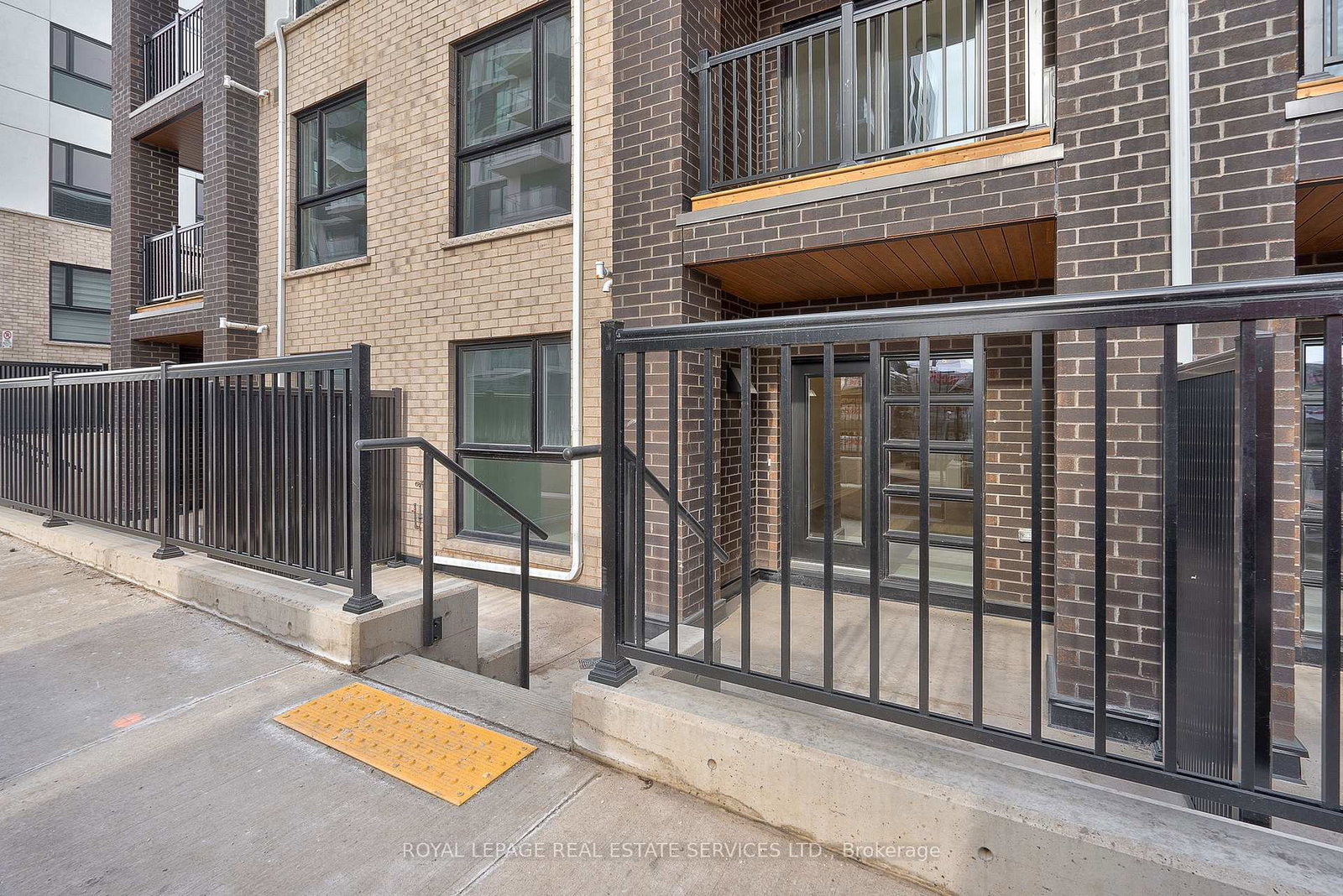 349-wheat-boom-drive-oakville-ontario-w12447235