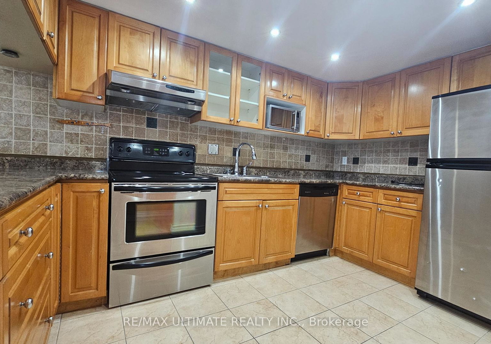 10-martha-eaton-way-north-york-ontario-w12447313