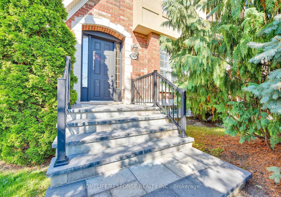 3927-eglinton-avenue-w-mississauga-ontario-w12447655