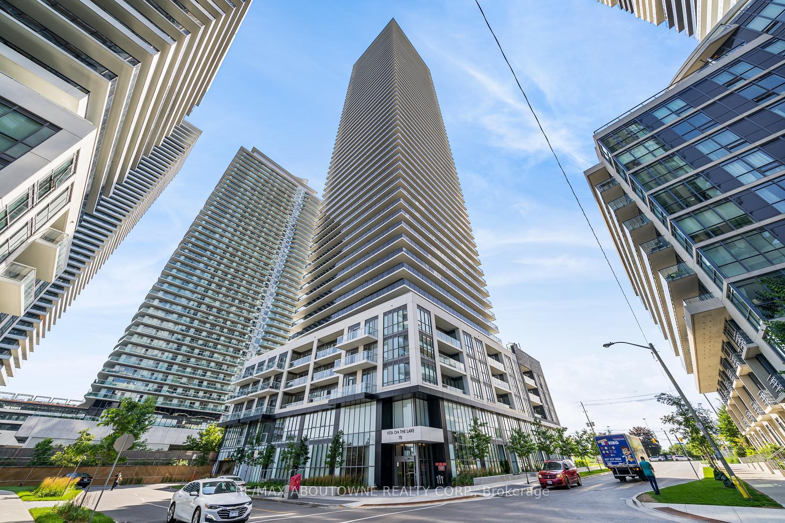 70-annie-craig-drive-etobicoke-ontario-w12447906