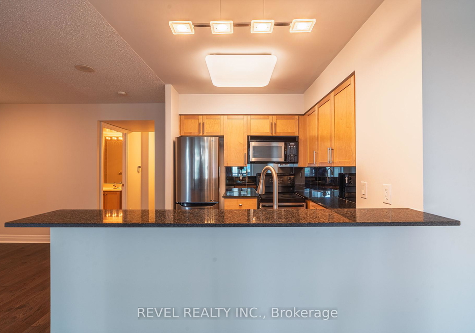 2121-lake-shore-boulevard-w-etobicoke-ontario-w12448182