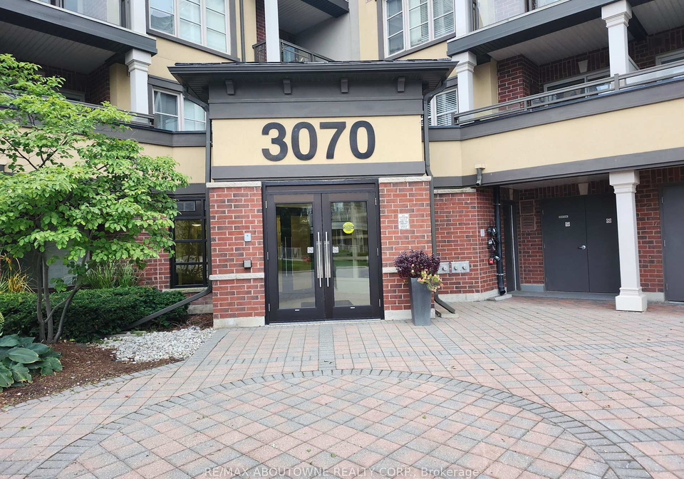 3070-rotary-way-burlington-ontario-w12448197