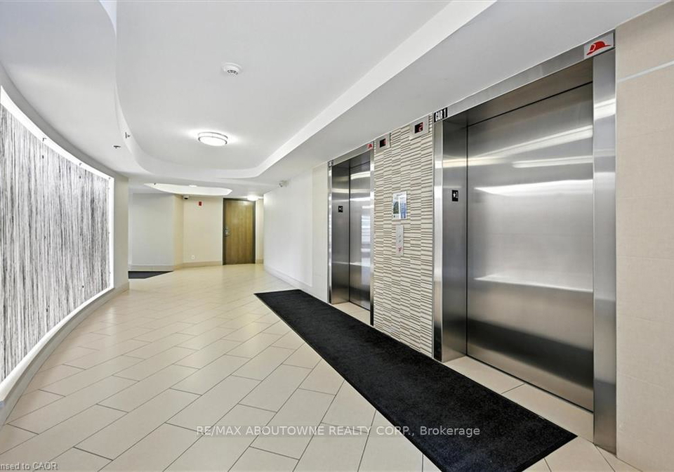 3070-rotary-way-burlington-ontario-w12448197