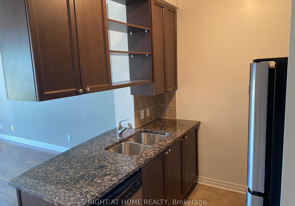 2325-central-park-drive-oakville-ontario-w12448243