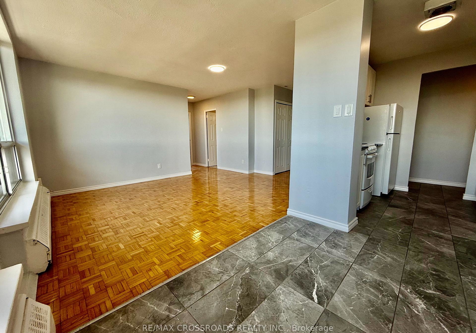 363-lakeshore-road-e-mississauga-ontario-w12448437