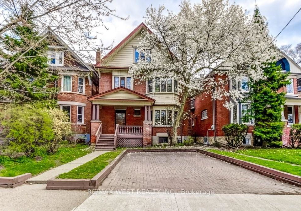 413-parkside-drive-toronto-ontario-w12448919