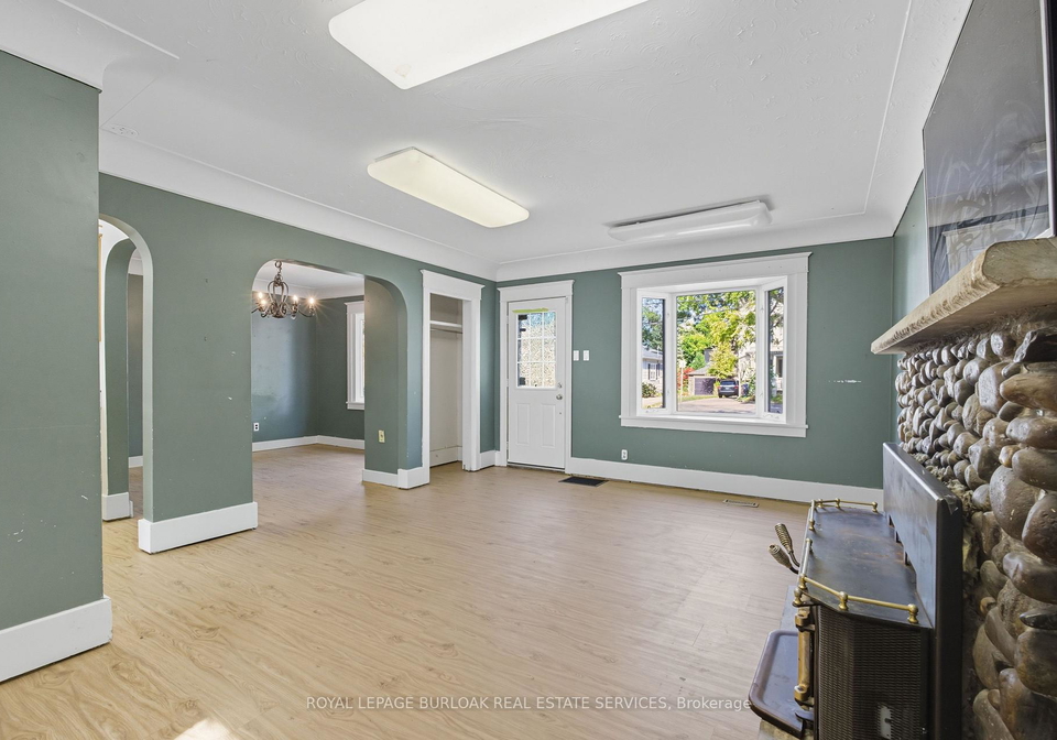 466-nelson-avenue-burlington-ontario-w12448999