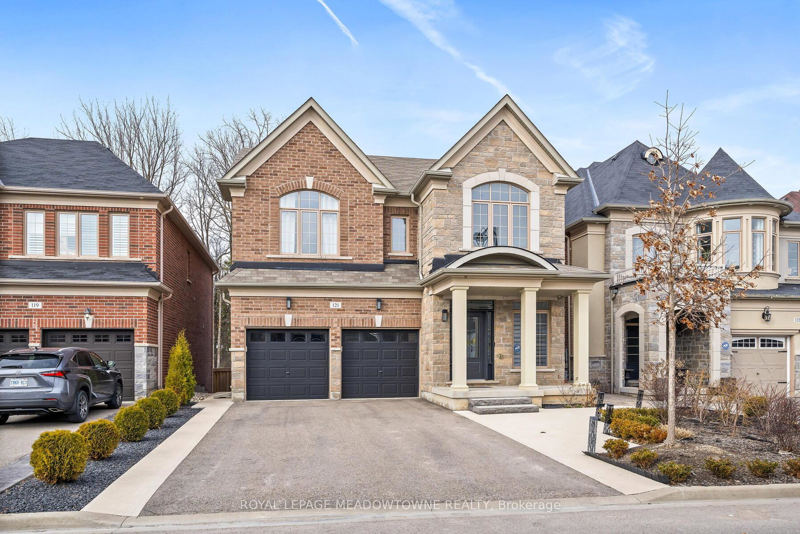 121-upper-canada-court-halton-hills-ontario-w12449032