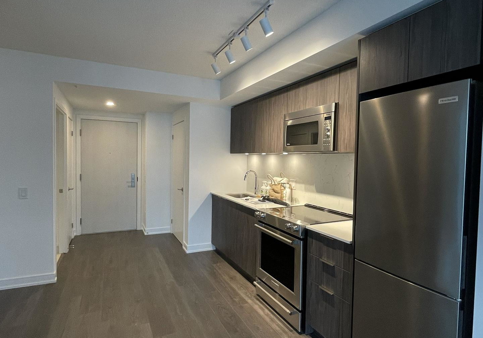 30-samuel-wood-way-etobicoke-ontario-w12449067