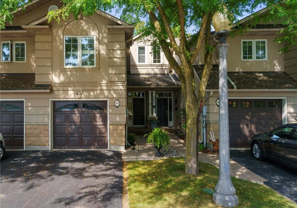 43-fairwood-place-w-burlington-ontario-w12449229