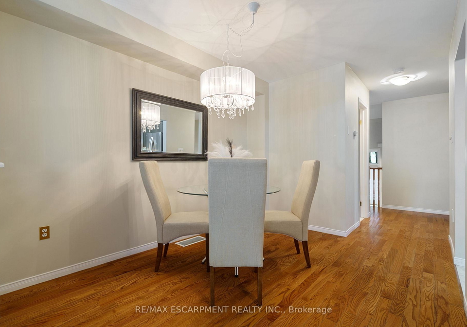 43-fairwood-place-w-burlington-ontario-w12449229