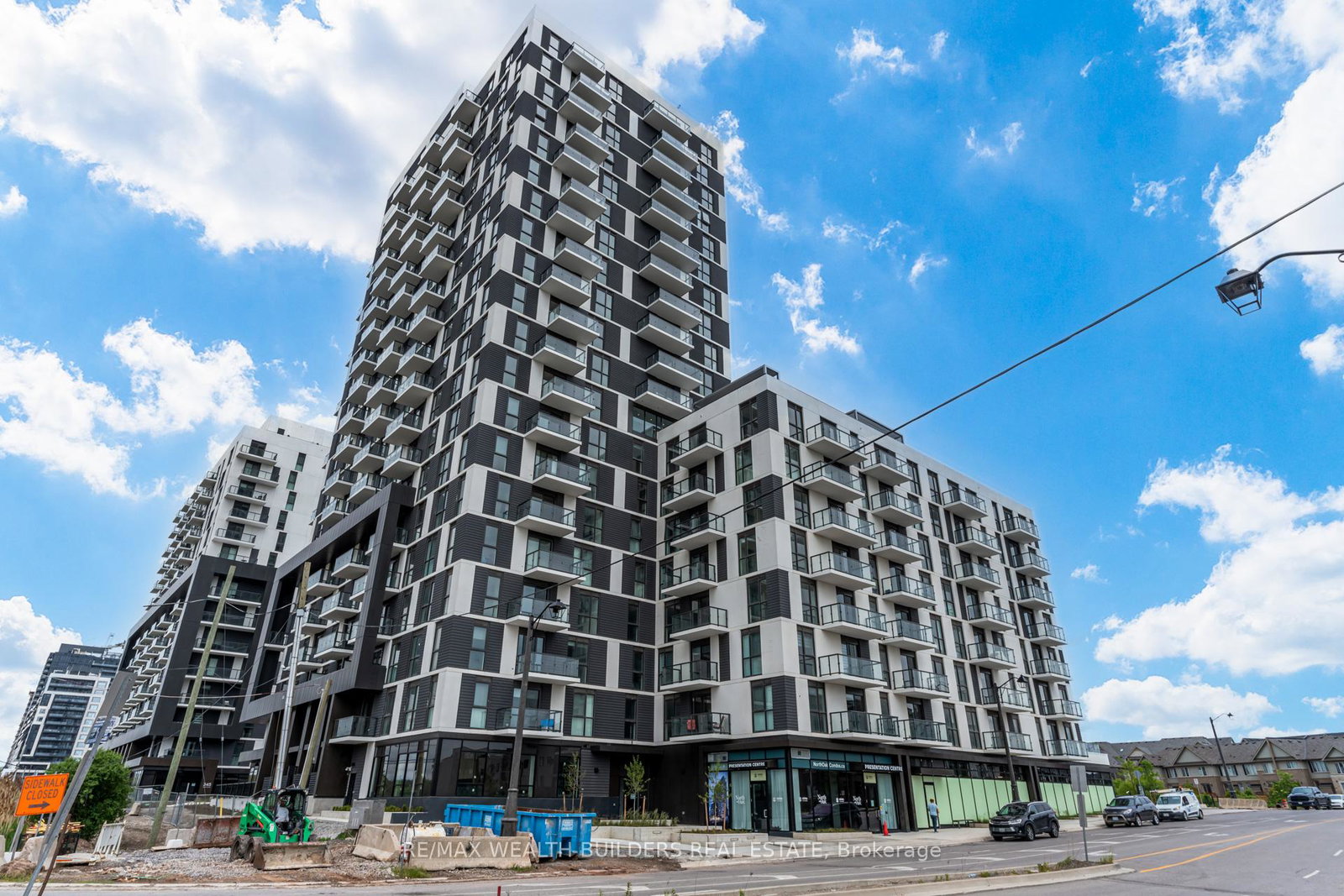335-wheat-boom-drive-oakville-ontario-w12449258