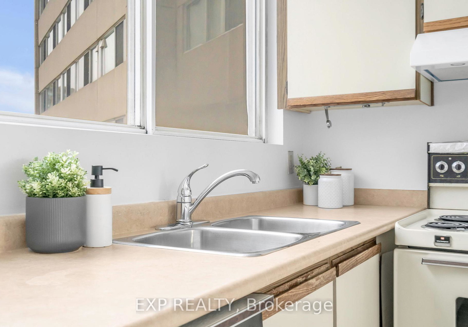 3700-kaneff-crescent-mississauga-ontario-w12449311