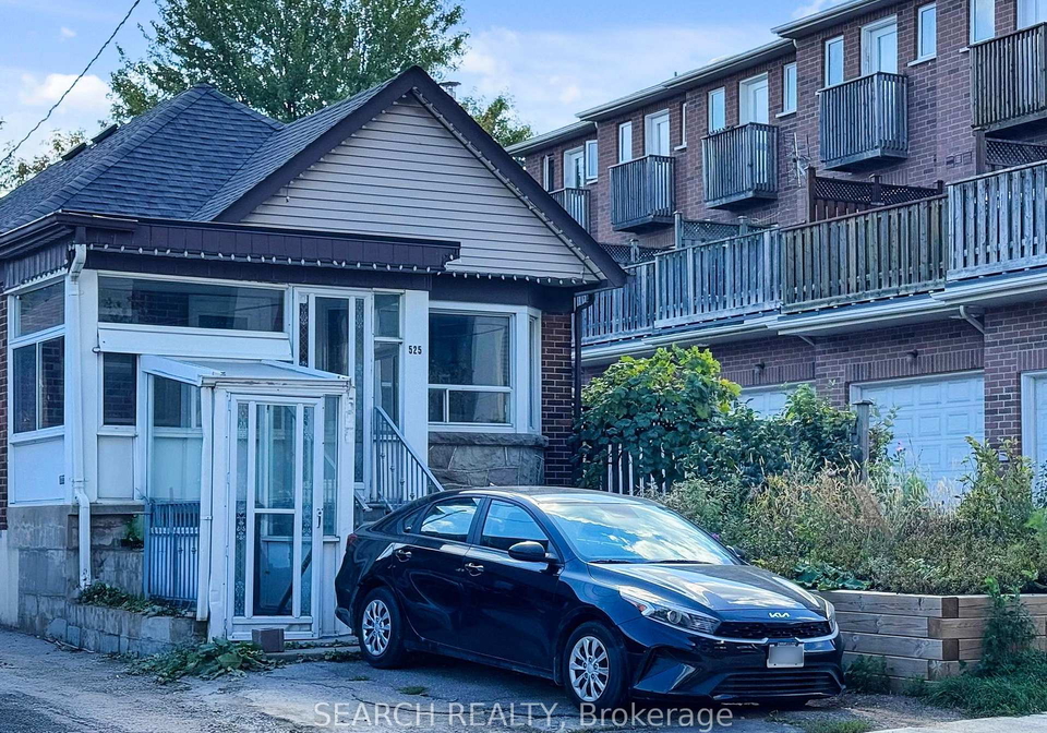 525-hopewell-avenue-north-york-ontario-w12449365