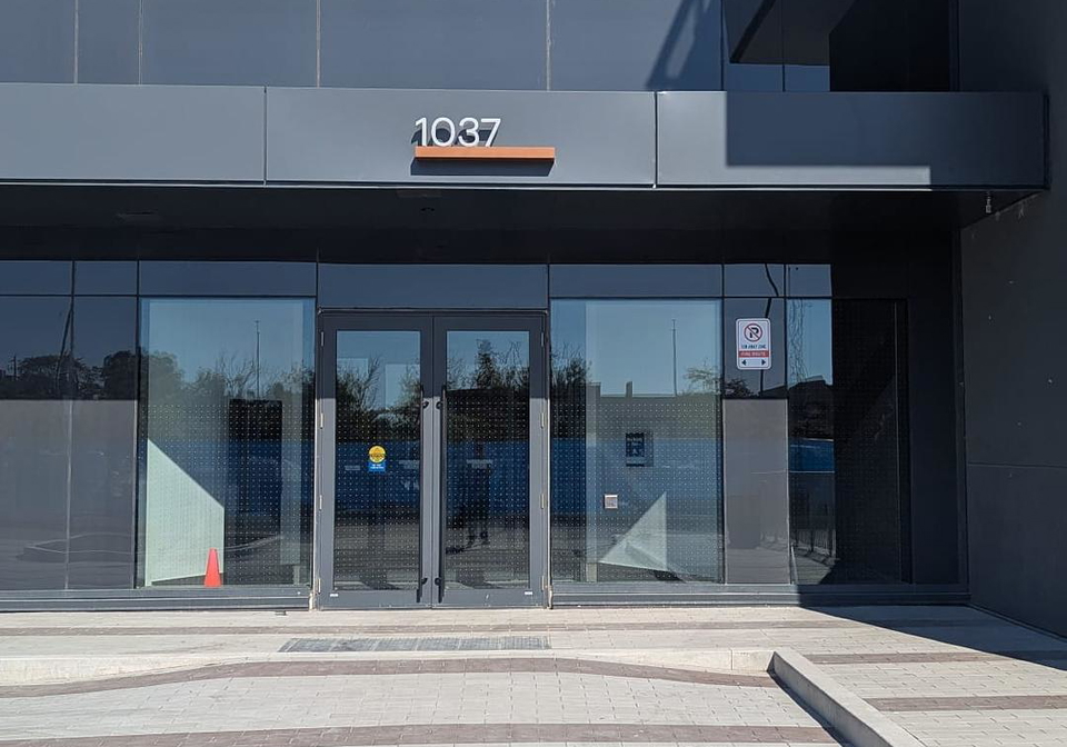 1037-queensway-etobicoke-ontario-w12449394