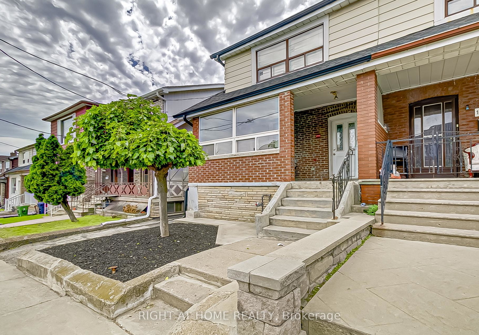 1994-dufferin-street-toronto-ontario-w12449398