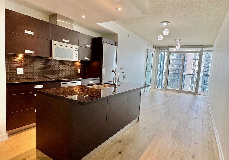 88-park-lawn-road-etobicoke-ontario-w12449464