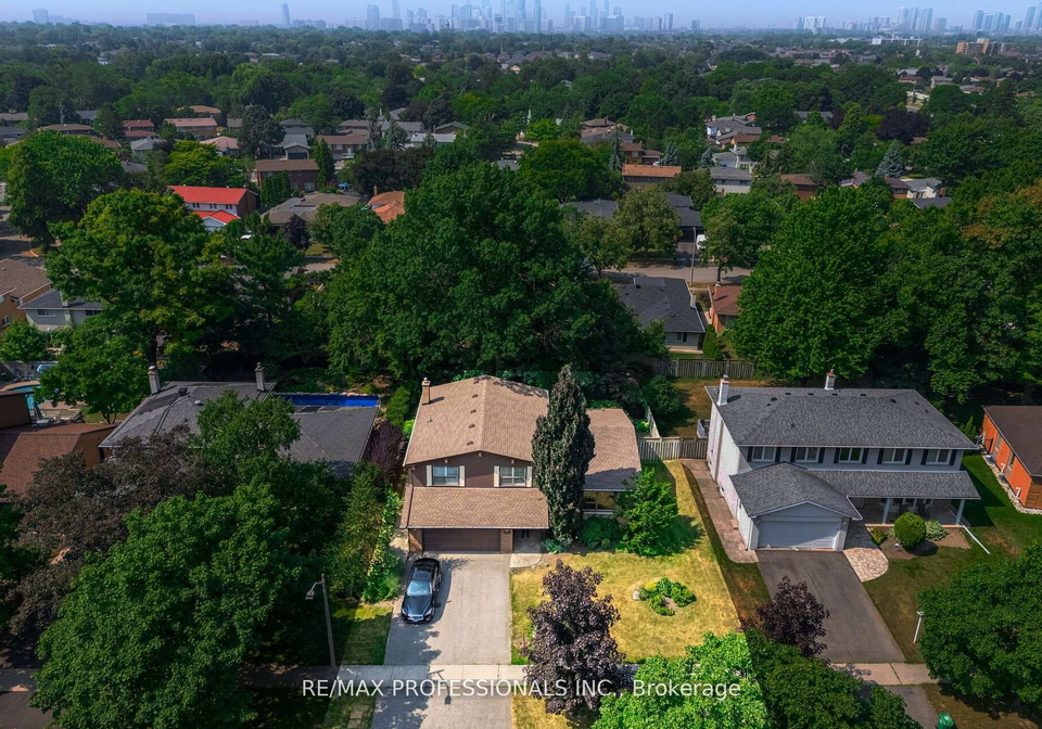 3667-beechollow-crescent-mississauga-ontario-w12449495
