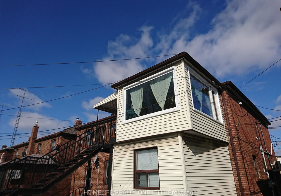 2301-eglinton-avenue-w-toronto-ontario-w12449558