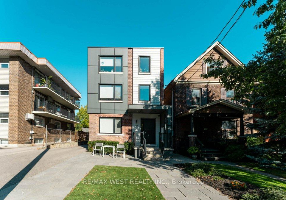 167-quebec-avenue-toronto-ontario-w12449672