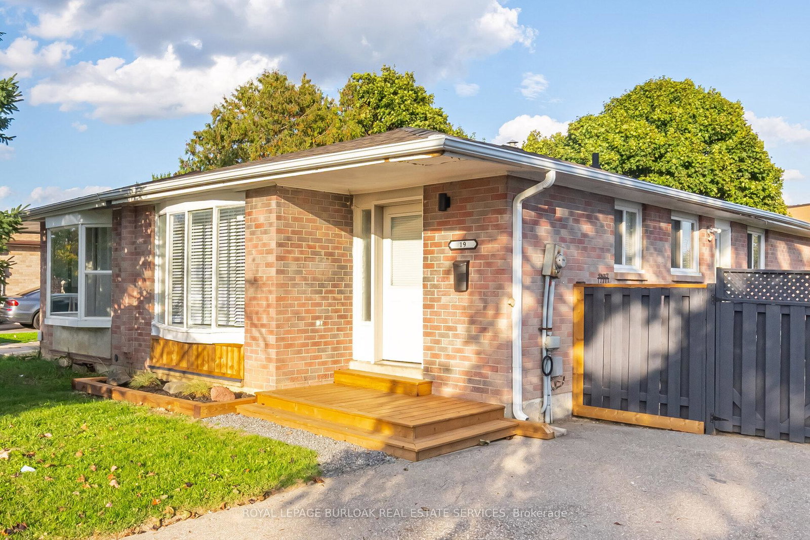 19-juniper-crescent-brampton-ontario-w12449800