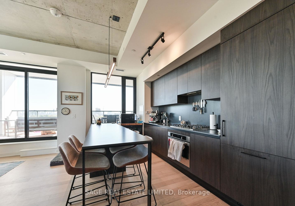 2720-dundas-street-w-toronto-ontario-w12450031
