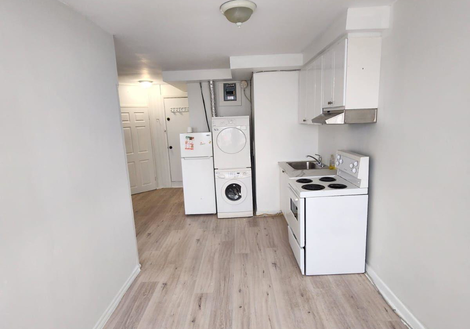 827-albion-road-etobicoke-ontario-w12450048