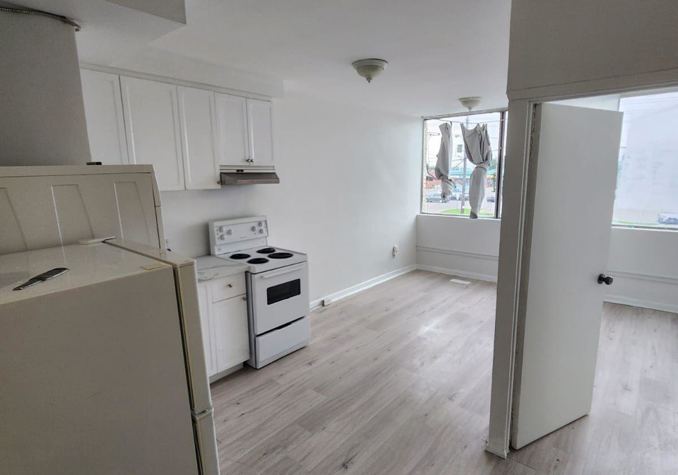 827-albion-road-etobicoke-ontario-w12450048